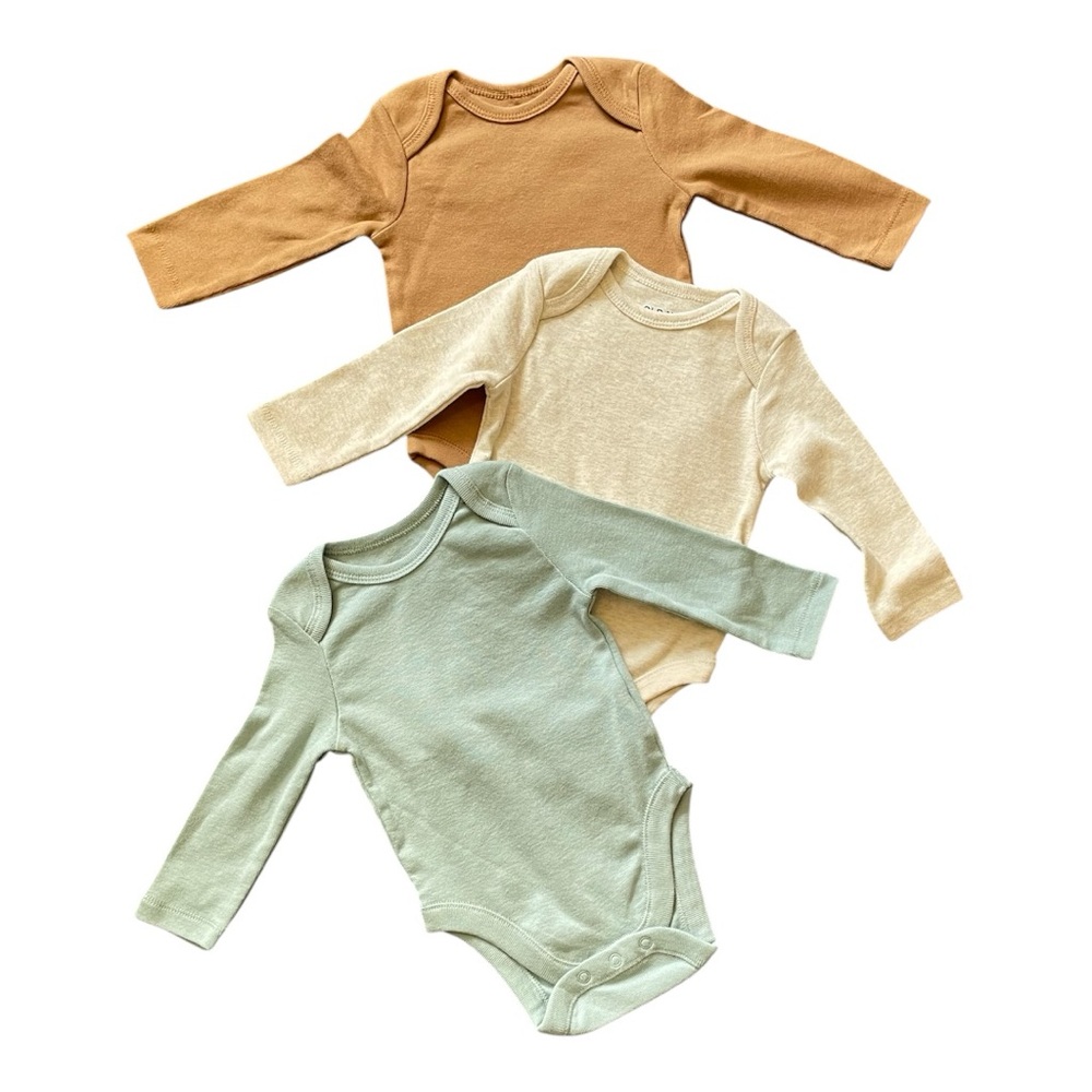 #027, Old Navy, bundle of three long sleeve bodysuits, size 0-3 mo